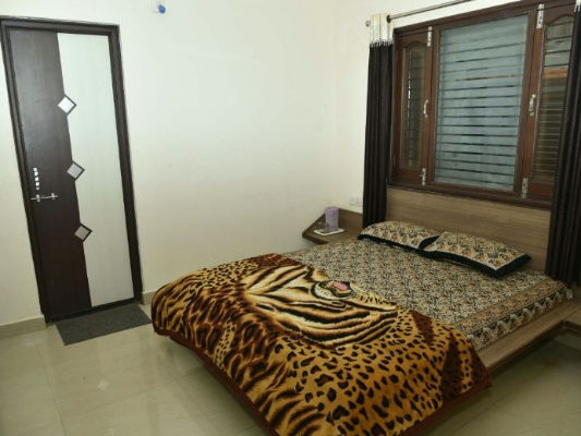 Home-Inn-Guest-House-Mount-Abu