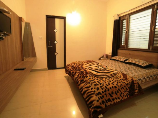 Home-Inn-Guest-House-Mount-Abu
