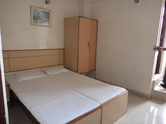 embassy-hotel