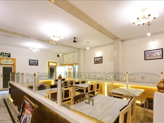 Hotel Chanakya