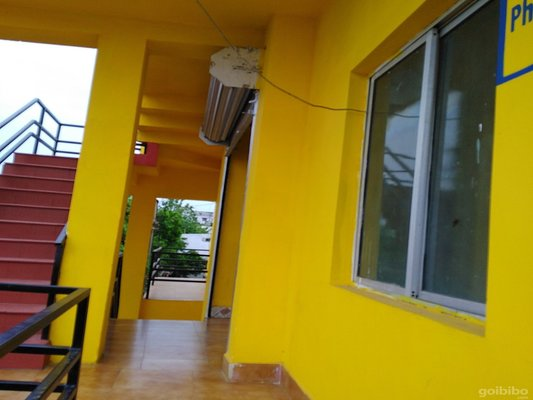 pyramid gust house