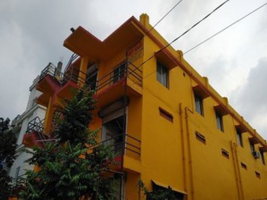 pyramid gust house